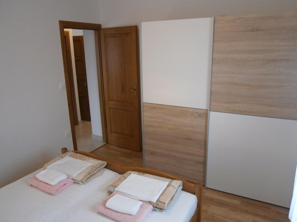 Apartments Crncic 실로 객실 사진