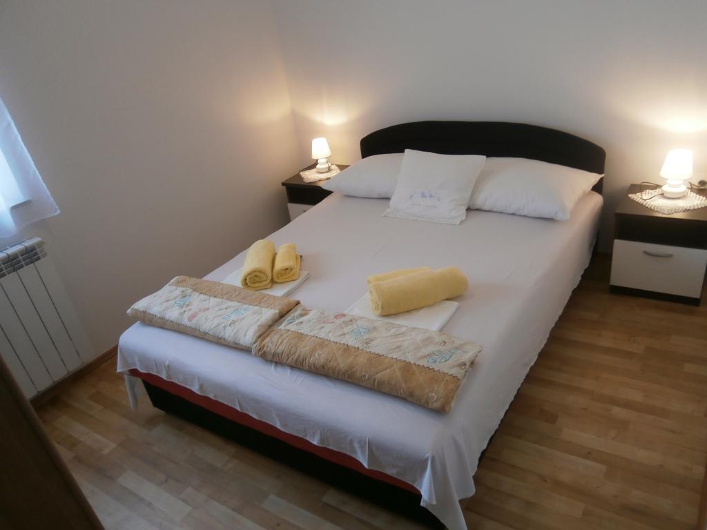 Apartments Crncic 실로 객실 사진